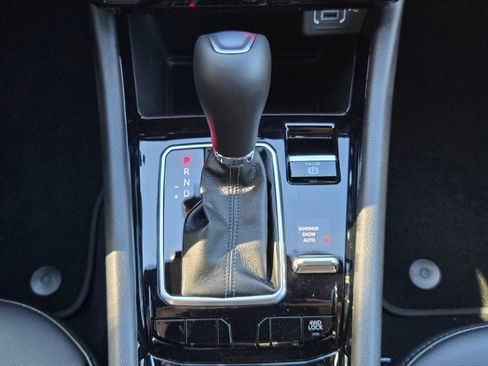 New 2026 Jeep Compass Latitude image 13