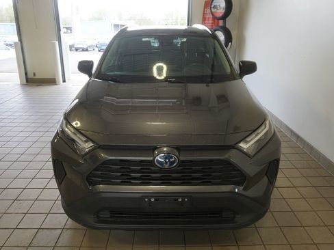 Used 2023 Toyota RAV4 LE AWD/4WD image 11