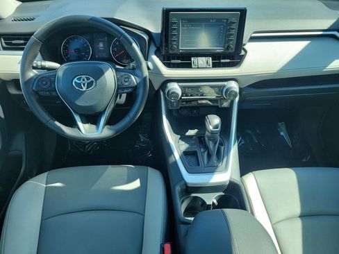 Used 2021 Toyota RAV4 XLE Premium FWD image 17