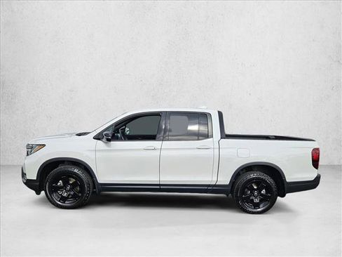 Used 2025 Honda Ridgeline Black Edition image 9