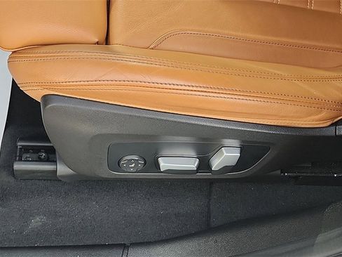 Used 2022 BMW X4 M40i image 16