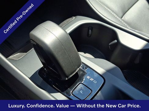 Certified 2025 Volvo XC40 B5 Core AWD/4WD image 16