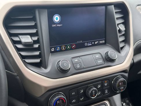 Used 2023 GMC Acadia Denali w/ Denali Ultimate Package AWD/4WD image 36