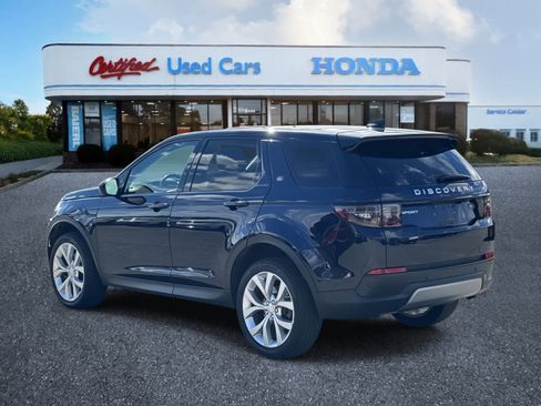 Used 2022 Land Rover Discovery Sport SE image 3