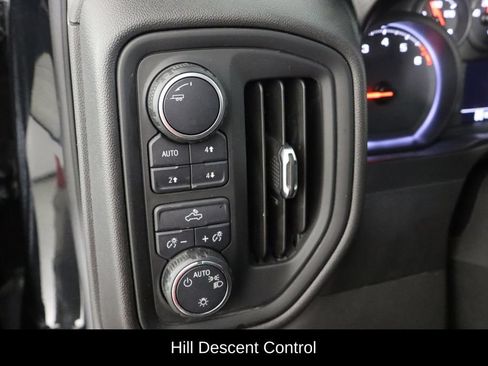 Used 2021 Chevrolet Silverado 1500 W/T w/ Z71 Off-Road Package AWD/4WD image 19