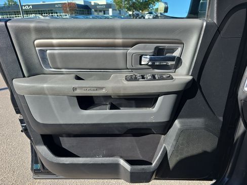 Used 2016 RAM 1500 Classic SLT image 26
