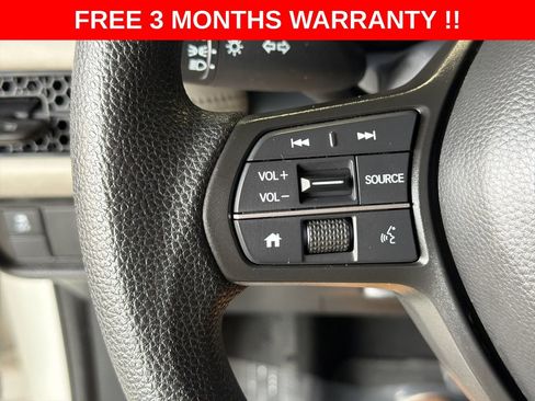 Used 2025 Honda HR-V LX image 39