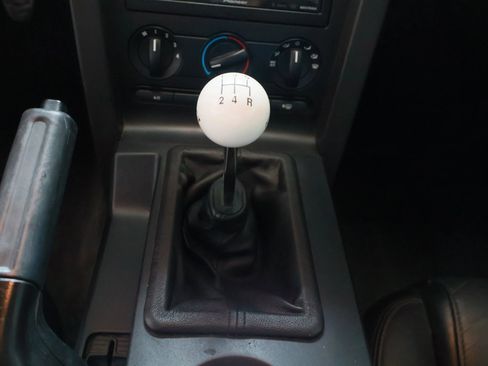 Used 2006 Ford Mustang GT image 22