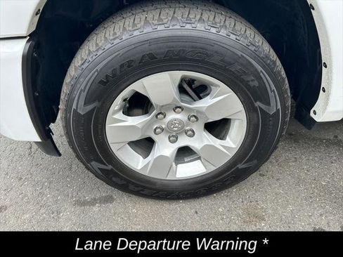 Certified 2025 RAM 1500 Big Horn AWD/4WD image 12