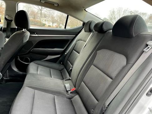 Used 2017 Hyundai Elantra Value Edition w/ Cargo Package image 18