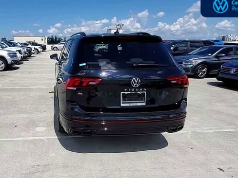 Used 2023 Volkswagen Tiguan SE R-Line FWD image 7