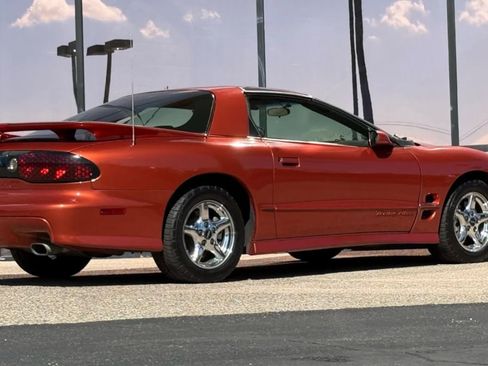 Used 2002 Pontiac Firebird Formula image 12