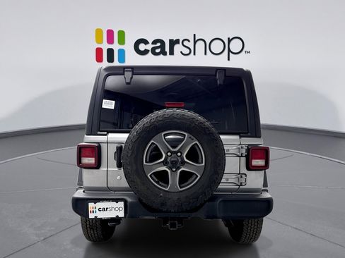 Used 2018 Jeep Wrangler Unlimited Sport S image 4