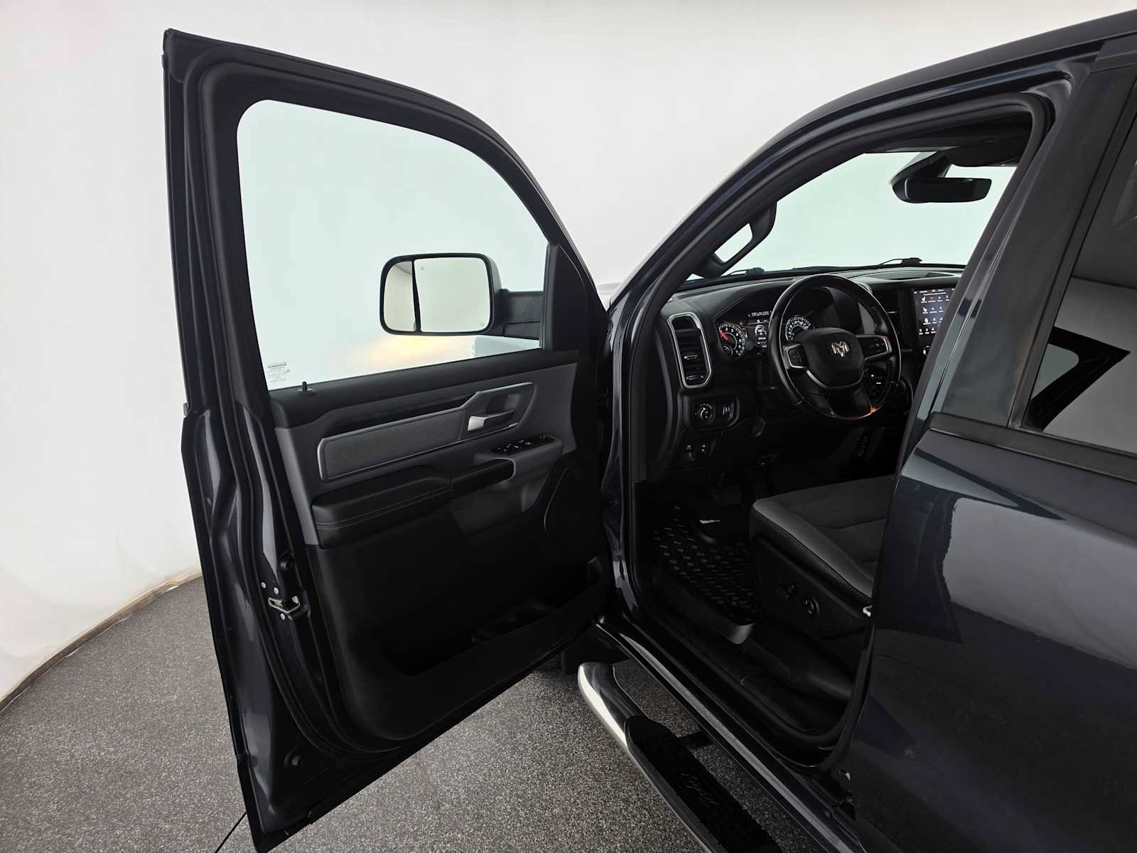 Used 2021 RAM 1500 Big Horn AWD/4WD image 19