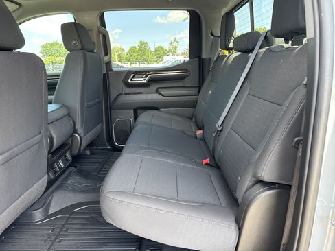 Used 2024 GMC Sierra 1500 SLE w/ Preferred Package AWD/4WD image 30