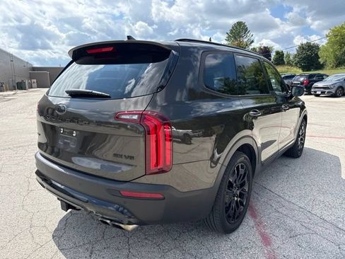 Used 2021 Kia Telluride SX w/ SX Prestige Package AWD/4WD image 3