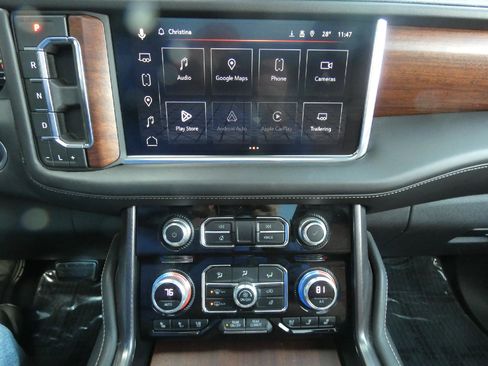 Used 2023 GMC Yukon XL Denali Ultimate image 23