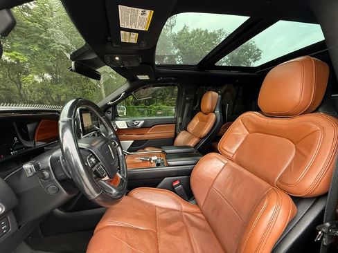 Used 2018 Lincoln Navigator L Reserve w/ Technology Package AWD/4WD image 20