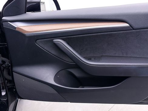 Used 2023 Tesla Model 3 Standard Range image 28