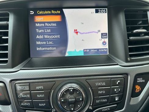 Used 2020 Nissan Pathfinder SL image 31