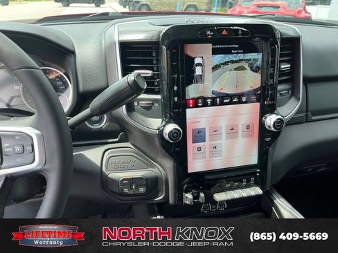 New 2026 RAM 2500 Big Horn AWD/4WD image 9