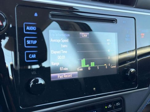 Used 2018 Toyota Corolla SE FWD image 22