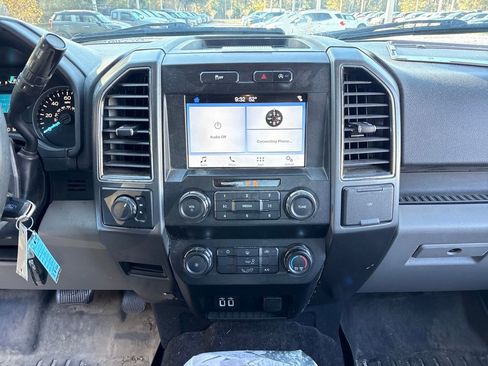 Used 2019 Ford F150 XLT image 23