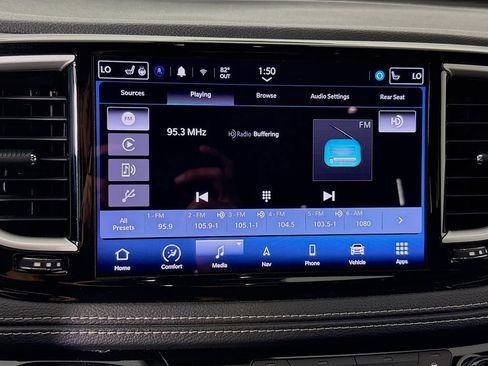 Used 2022 Chrysler Pacifica Touring-L w/ Uconnect Theater Family Group FWD image 16