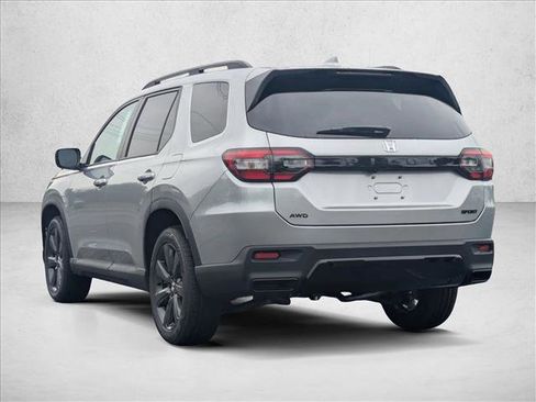 New 2026 Honda Pilot Sport image 9
