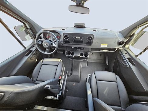 New 2025 Mercedes-Benz Sprinter 2500 image 16