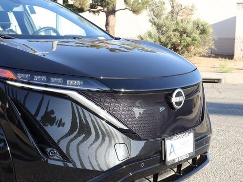 Used 2024 Nissan Ariya AWD image 9