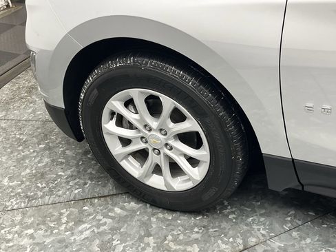 Used 2018 Chevrolet Equinox LS image 26