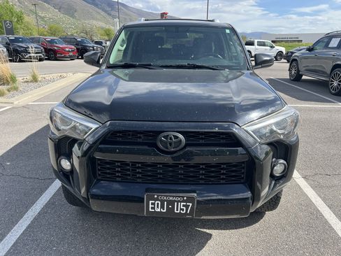 Used 2017 Toyota 4Runner SR5 image 4