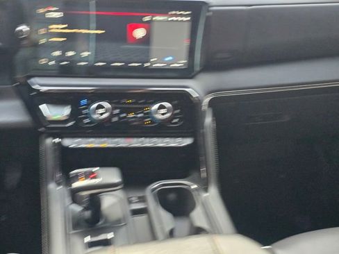Used 2024 GMC Sierra 1500 AT4X AWD/4WD image 18