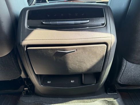 Used 2021 Cadillac Escalade ESV Premium Luxury image 20