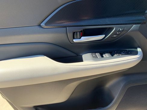 New 2026 Toyota Grand Highlander AWD Hybrid image 11
