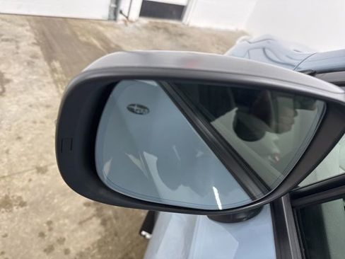 Used 2022 Subaru Crosstrek 2.5i Sport w/ Moonroof Package image 9