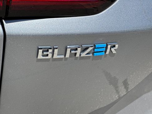 New 2026 Chevrolet Blazer EV LT AWD/4WD image 30