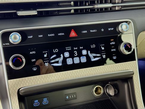 New 2026 Genesis GV80 3.5T Prestige AWD/4WD image 18