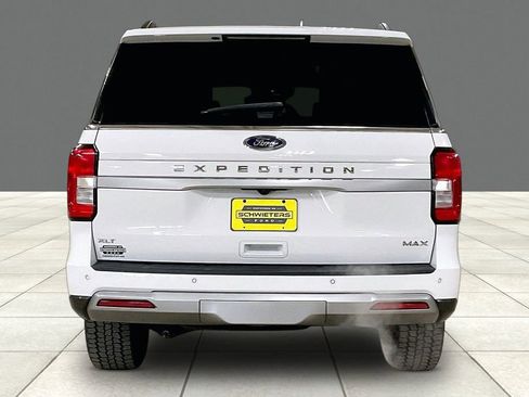 Certified 2024 Ford Expedition Max XLT image 4