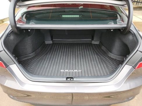 Certified 2018 Toyota Camry XLE image 22