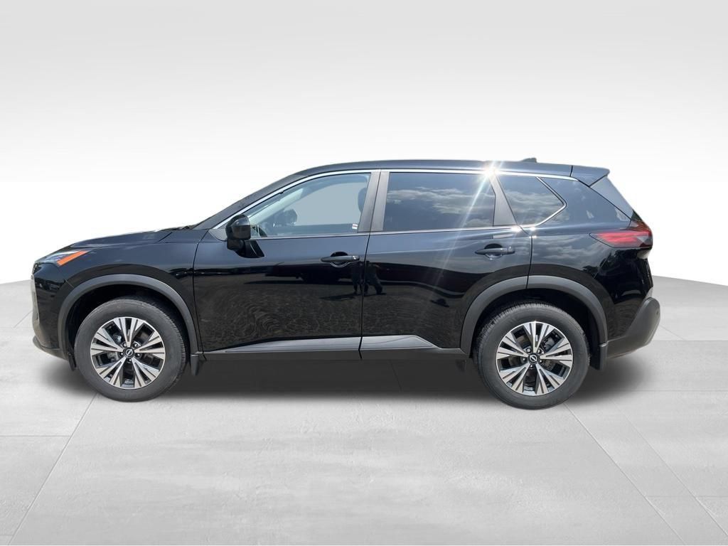 Used 2023 Nissan Rogue SV AWD/4WD image 2