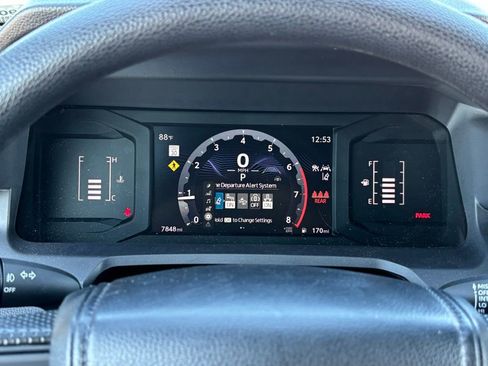 Certified 2025 Toyota Tacoma SR5 AWD/4WD image 22