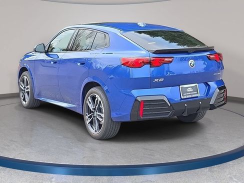 Used 2025 BMW X2 xDrive28i w/ M Sport Package AWD/4WD image 8
