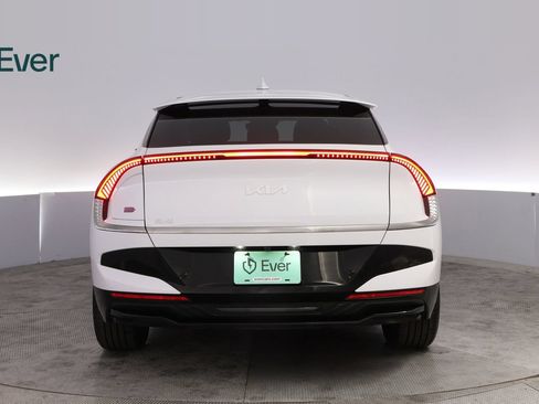 Used 2025 Kia EV6 Wind RWD image 15