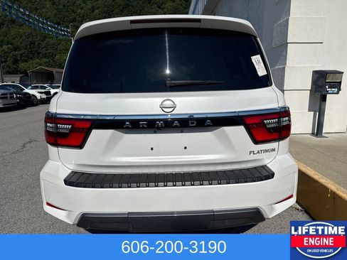 Used 2023 Nissan Armada Platinum AWD/4WD image 9