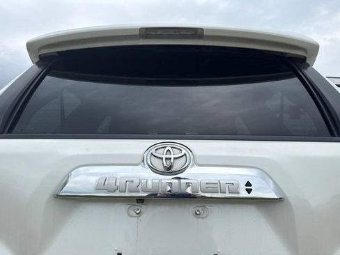 Used 2016 Toyota 4Runner Limited AWD/4WD image 12