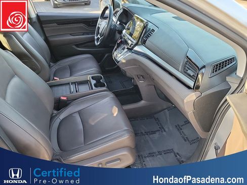 Certified 2023 Honda Odyssey Touring image 24