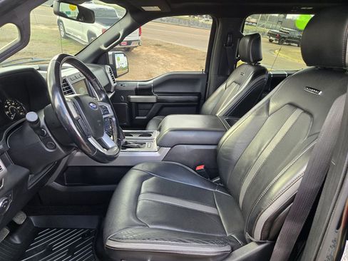 Used 2018 Ford F150 Platinum w/ Equipment Group 701A Luxury image 8