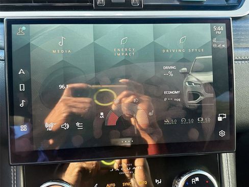 Used 2023 Jaguar F-PACE R-Dynamic S image 15